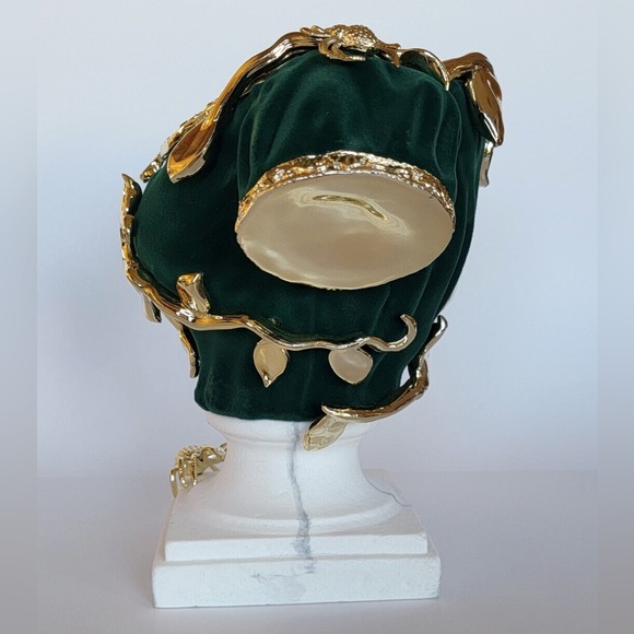 🆕 Bath & Body Works Fall 2022 Ltd Velvet Ivy Bust 3-Wick Candle Pedestal Holder - Picture 5 of 14